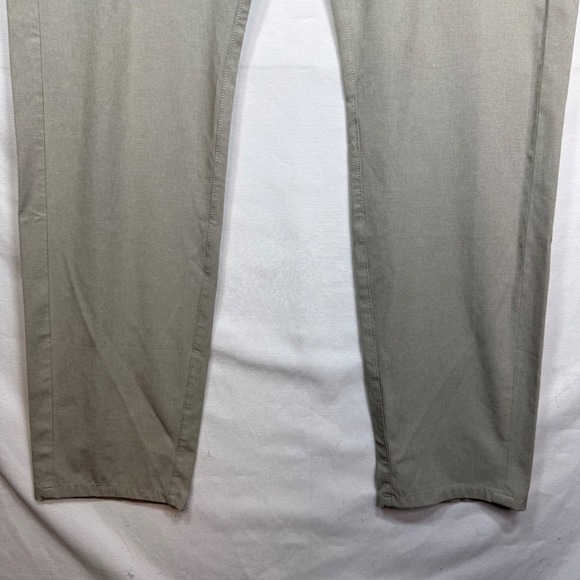 Vuori Aim Pant Mens 33 Khaki Tan V431 Technical Stretch Travel Chino Trousers - Picture 3 of 9